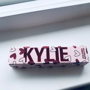 NWT ❤️KYLIE VALENTINES GLITTER EYESHADOW❤️